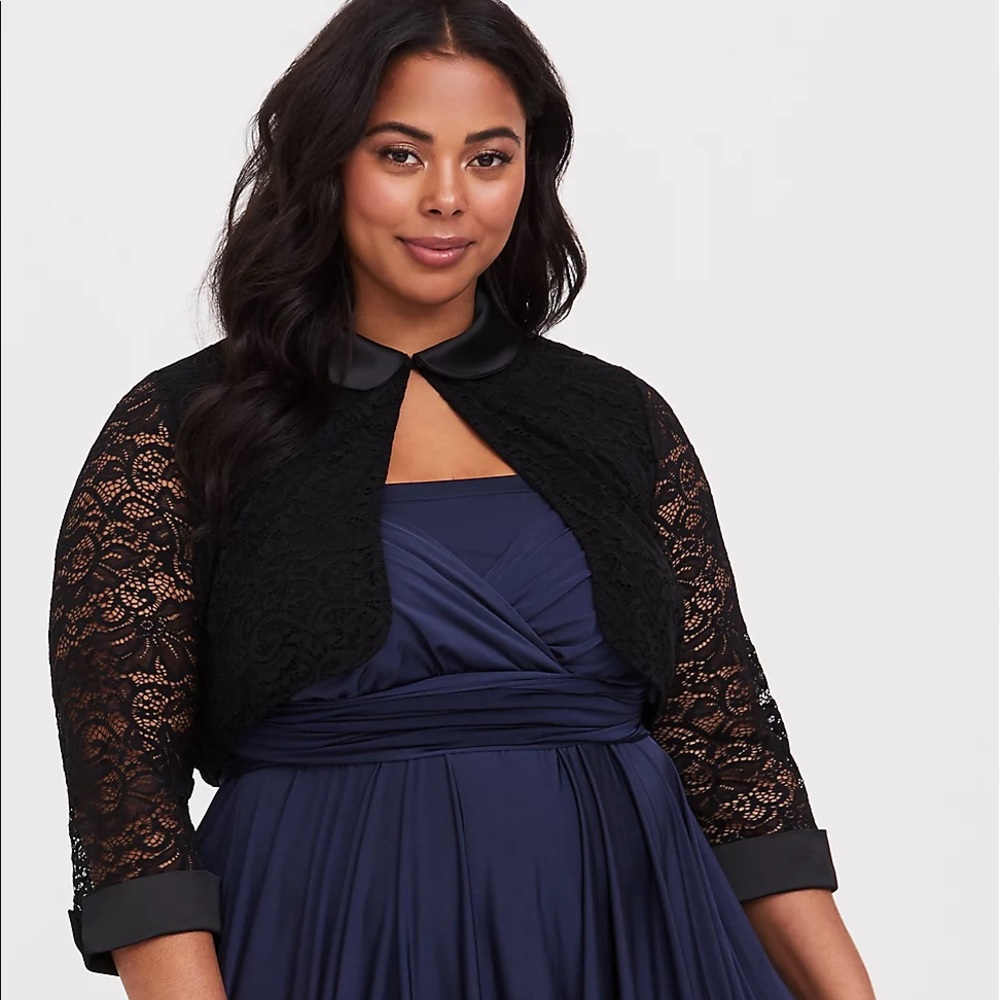 Torrid Retro Chic Black Lace Shrug NWOT
